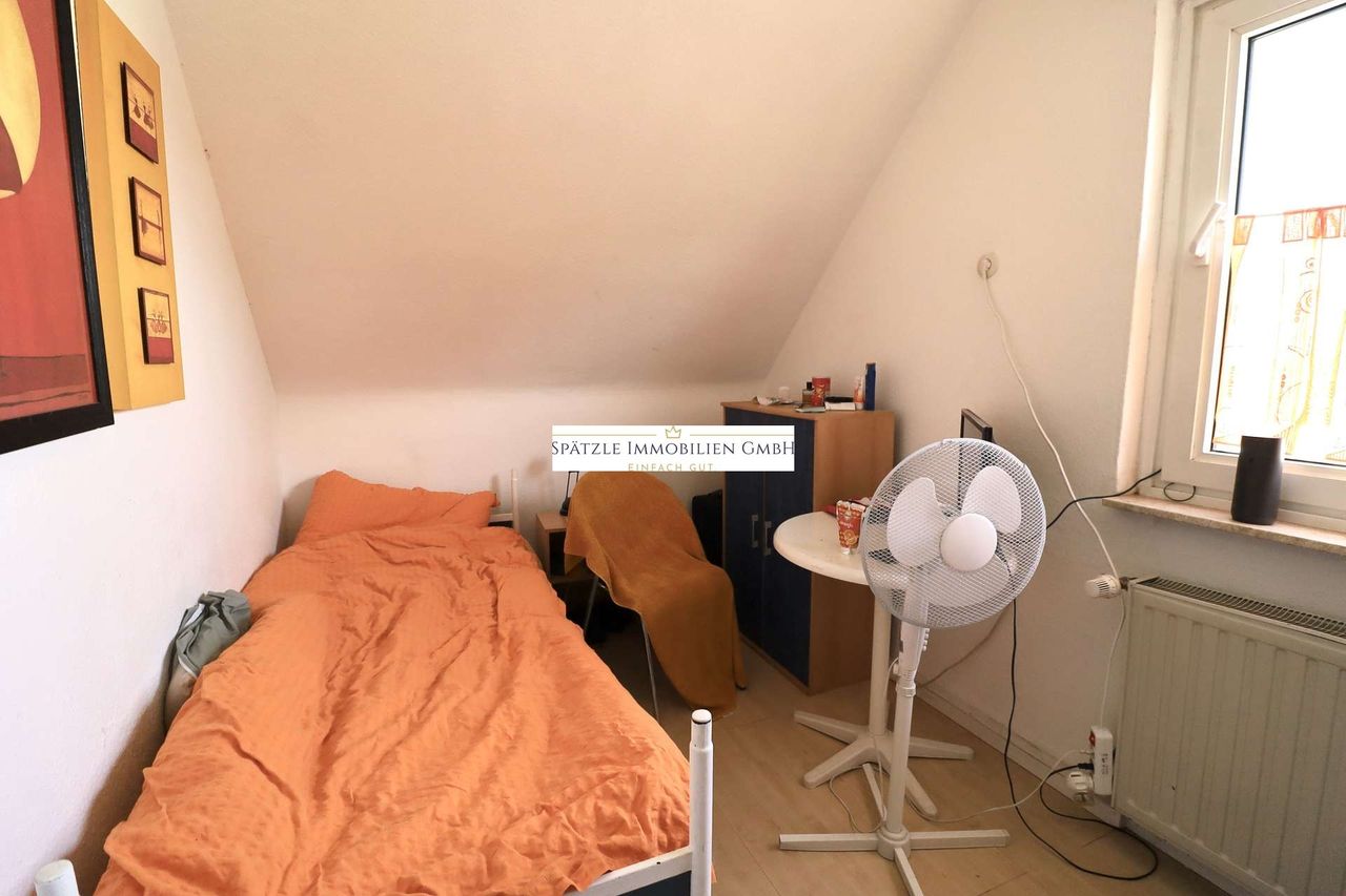 Schlafzimmer 7