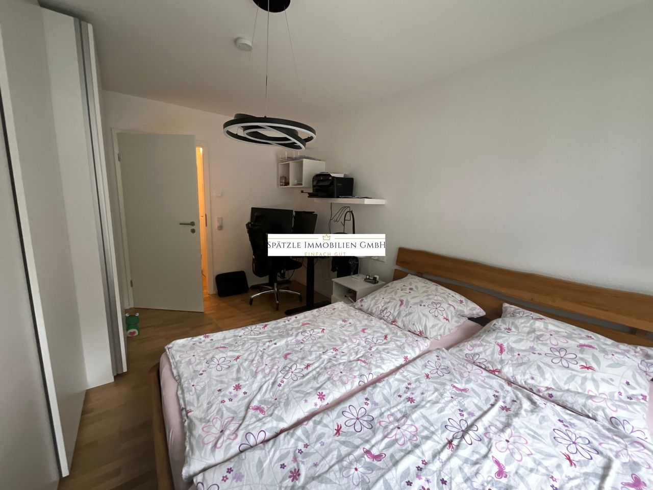 Schlafzimmer 1.3