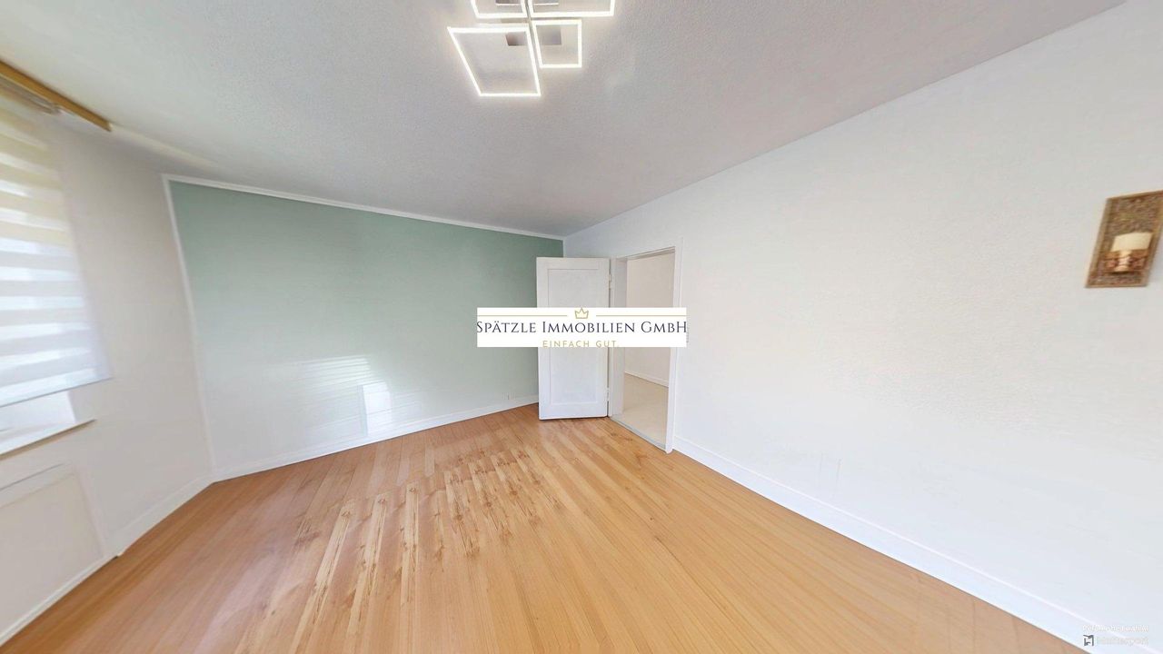 Wohnzimmer EG Blick zur Tür